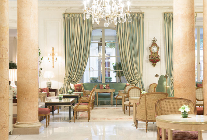 le bristol paris
private jet to paris
travel to paris
flight to paris
